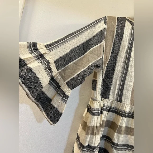 THML Beige and Gray Striped Top - Picture 4 of 11